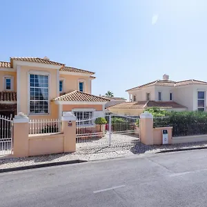 https://casa-lago.hotelaalgarve.com